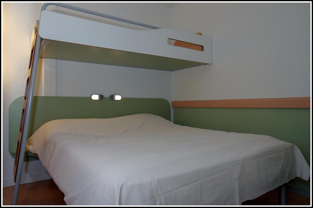 Ibis Budget Lyon Sud St Genis Laval Saint-Genis-Laval Habitación foto