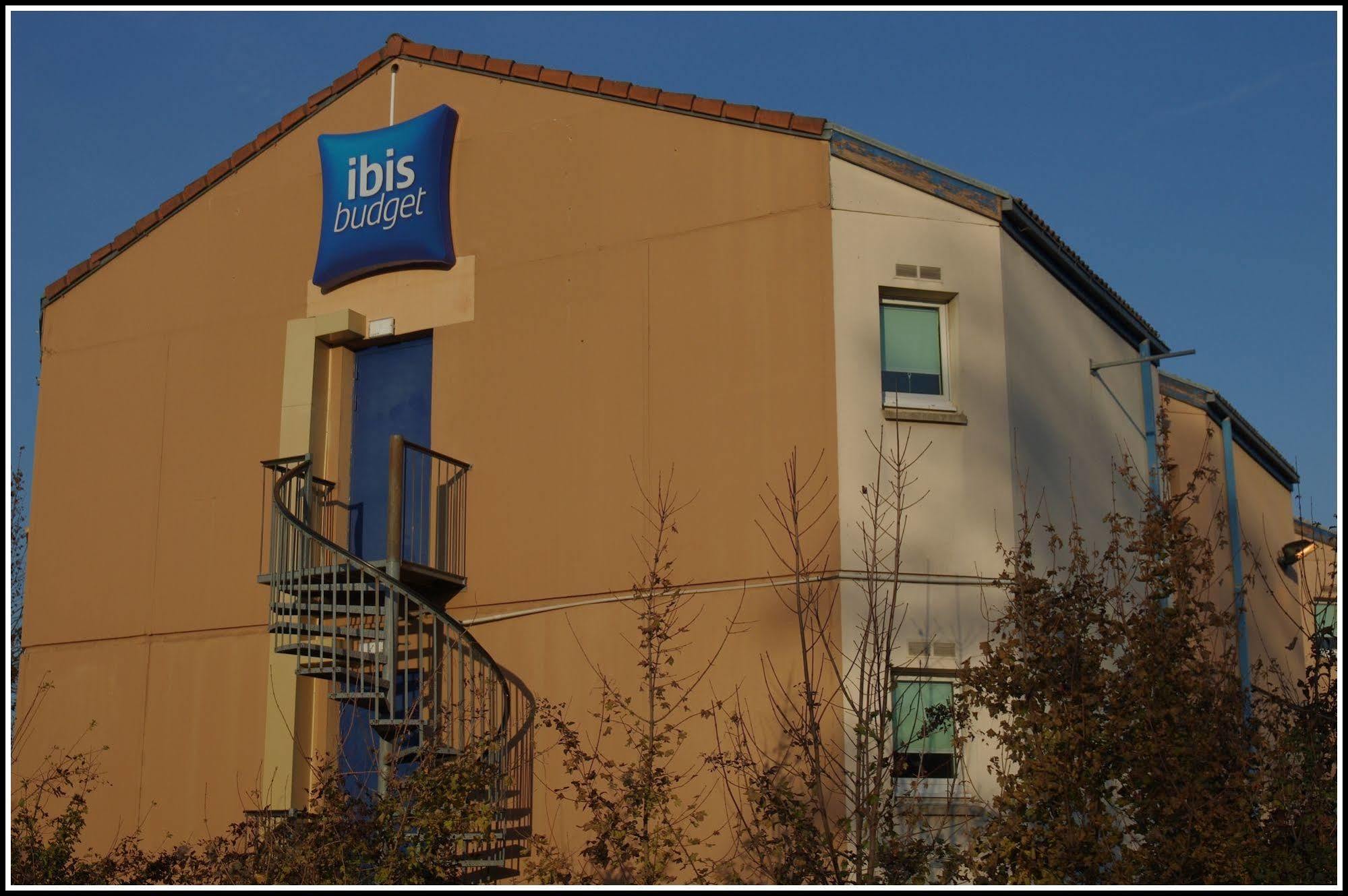 Ibis Budget Lyon Sud St Genis Laval Saint-Genis-Laval Exterior foto