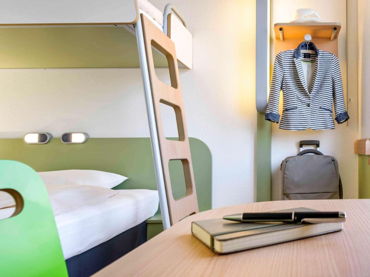 Ibis Budget Lyon Sud St Genis Laval Saint-Genis-Laval Exterior foto