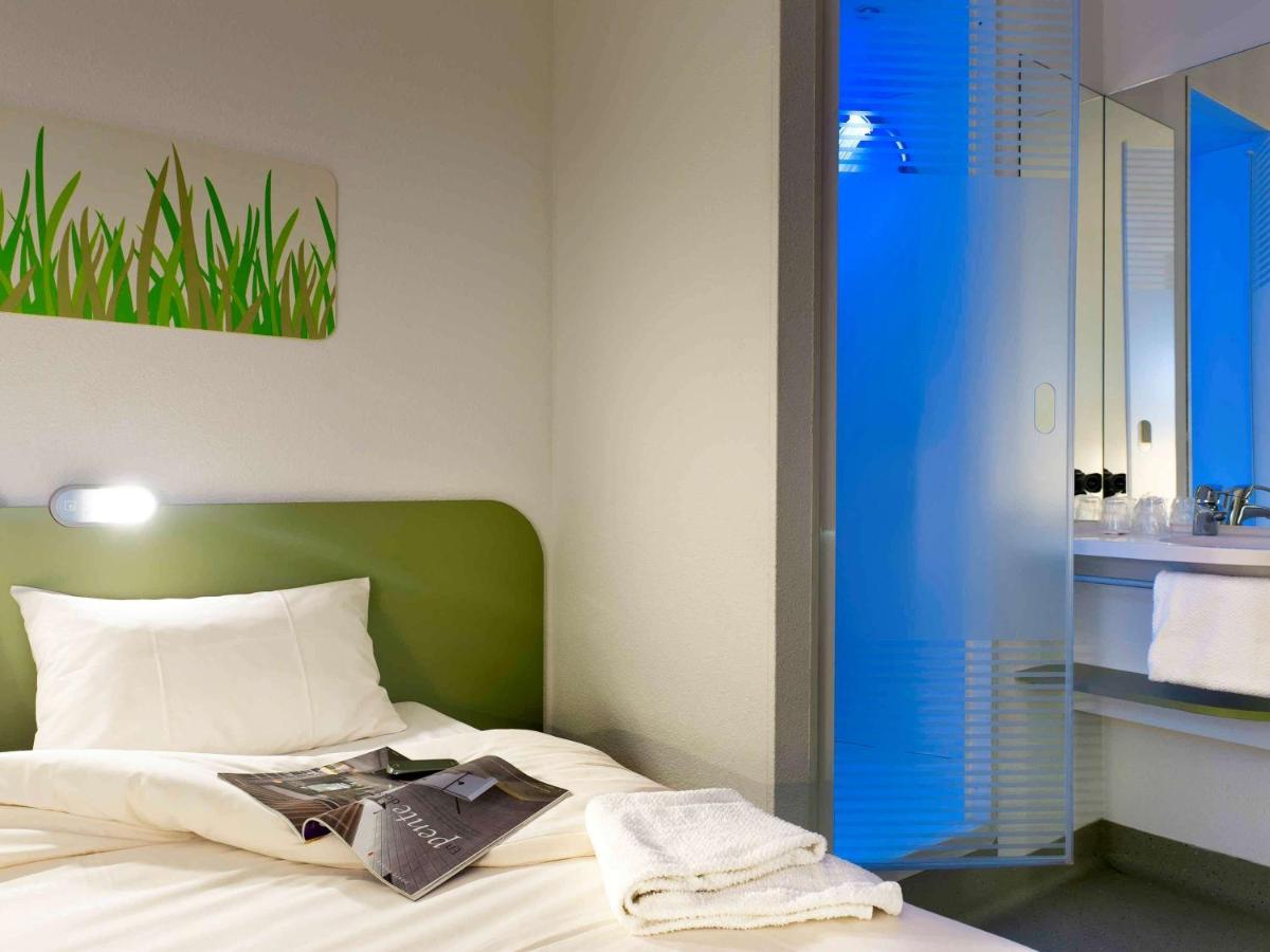 Ibis Budget Lyon Sud St Genis Laval Saint-Genis-Laval Exterior foto