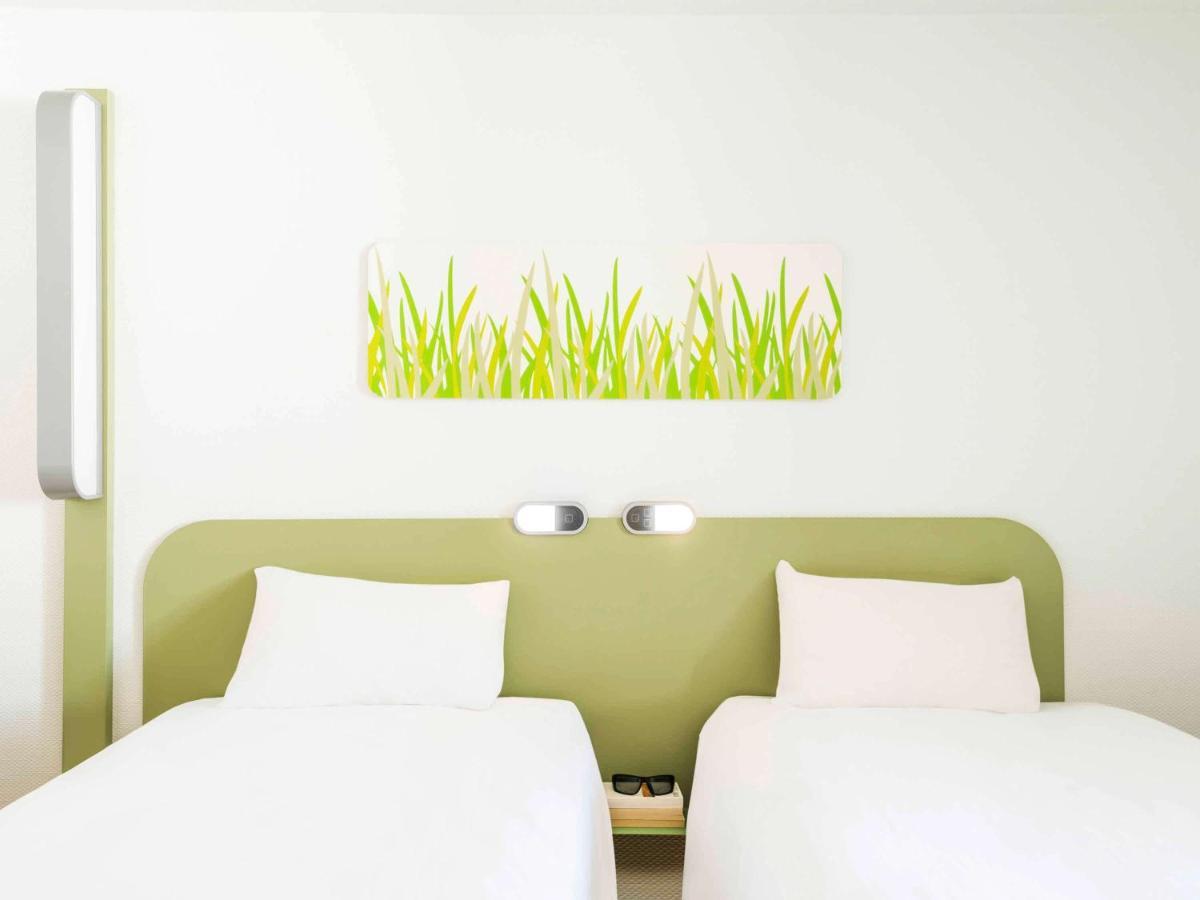 Ibis Budget Lyon Sud St Genis Laval Saint-Genis-Laval Exterior foto